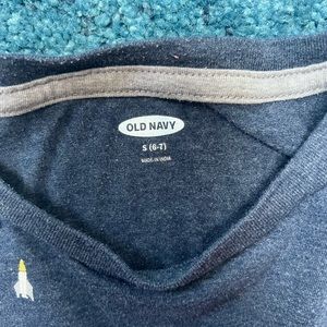 Old Nave boys T-shirt size small